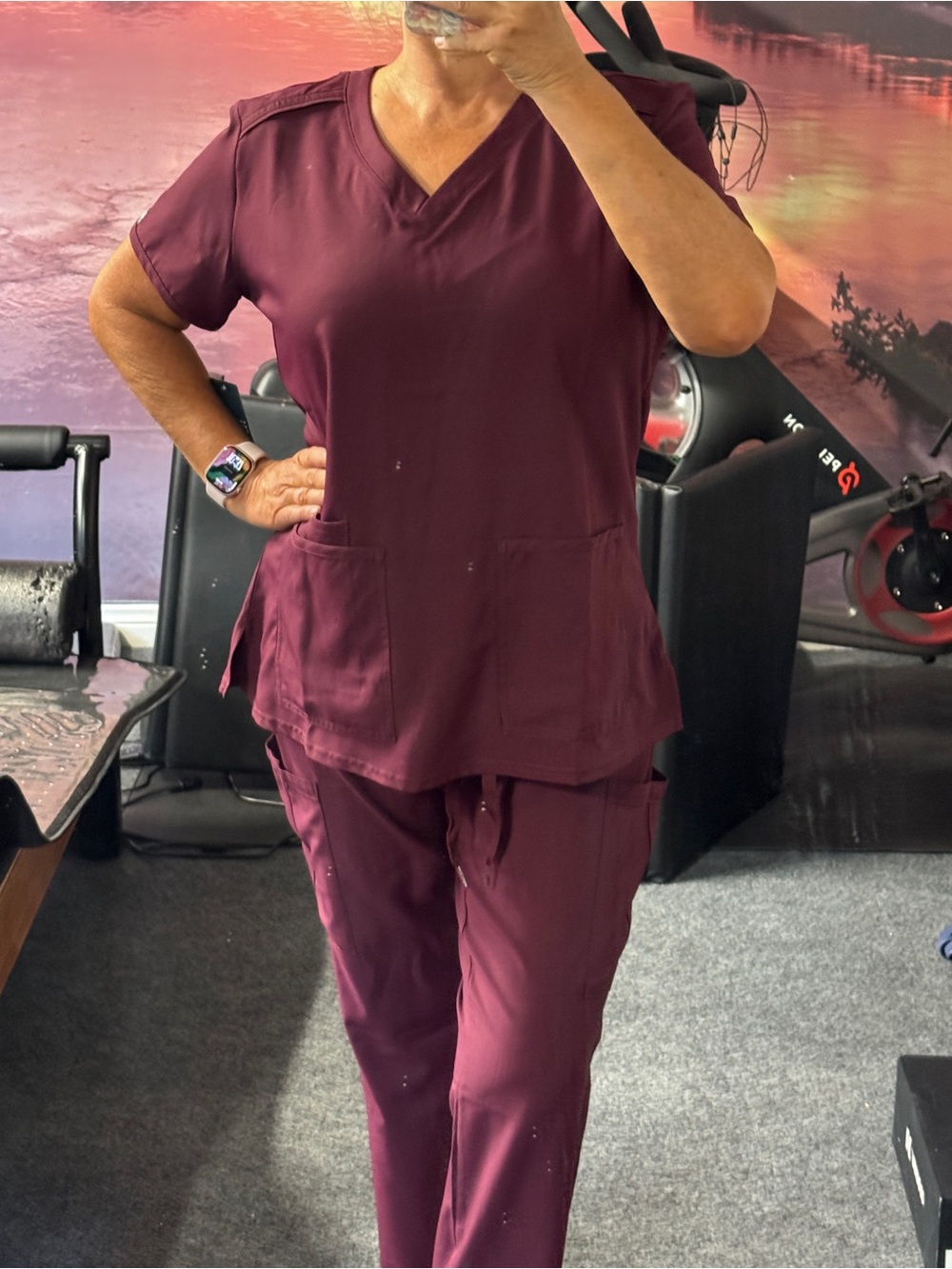 Women's V-Neck Medical Scrub Set in Wine. NWT